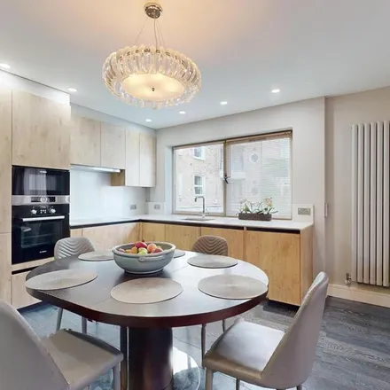 Image 2 - 6 St John's Wood Park, London, NW8 6QU, United Kingdom - Apartment for rent