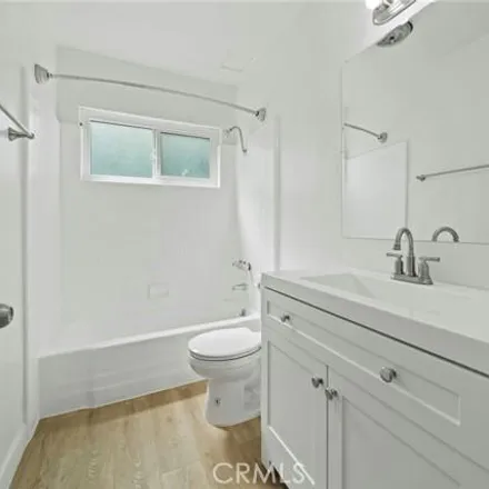 Image 9 - 6948 Coldwater Canyon Avenue, Los Angeles, CA 91605, USA - Apartment for rent