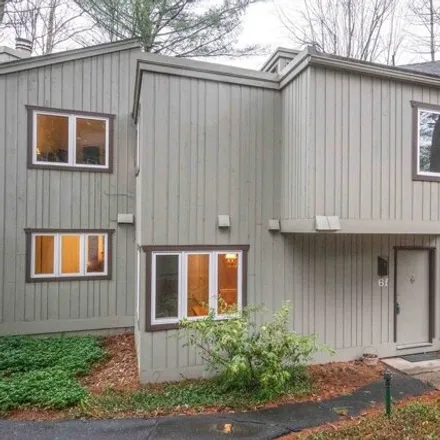 Buy this 2 bed townhouse on 14 Lyle Court in Farmington, CT 06032