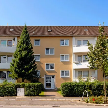 Rent this 3 bed apartment on Walter-Wenthe-Straße 8 in 45661 Recklinghausen, Germany