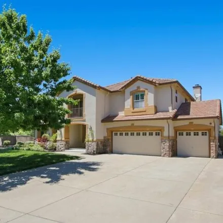 Buy this 6 bed house on Bella Circle in Lincoln, CA
