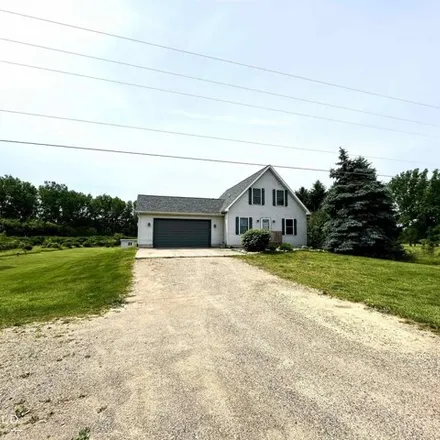 Buy this 3 bed house on 8391 Simpson Road in Middlebury Township, MI 48866