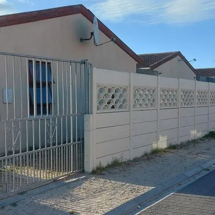 Image 6 - Highlands Drive, Woodlands, Mitchells Plain, 7789, South Africa - Apartment for rent