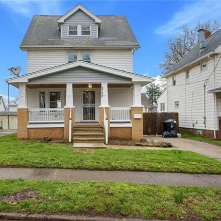 Buy this 4 bed house on 2580 Roanoke Avenue in Cleveland, OH 44109