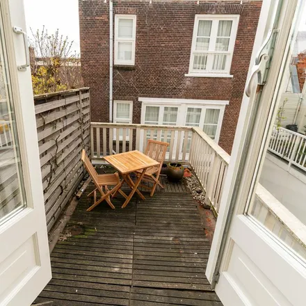 Rent this 3 bed apartment on De Filosoof in Molenstraat 16, 2513 BK The Hague