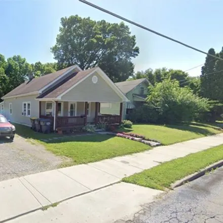 Image 3 - 1502 Cincinnati Avenue, Hillcrest, Anderson, IN 46016, USA - House for sale