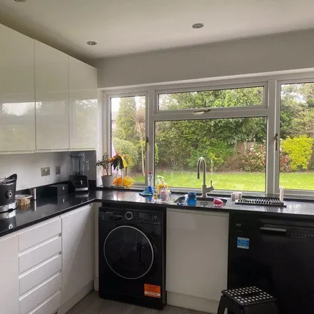 Rent this 4 bed house on Kenilworth Road in Ashford, TW15 3DS