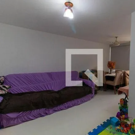 Rent this 3 bed apartment on Rua Nóbrega in Icaraí, Niterói - RJ