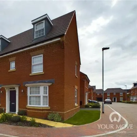 Rent this 4 bed house on unnamed road in Kettering, NN15 4AE