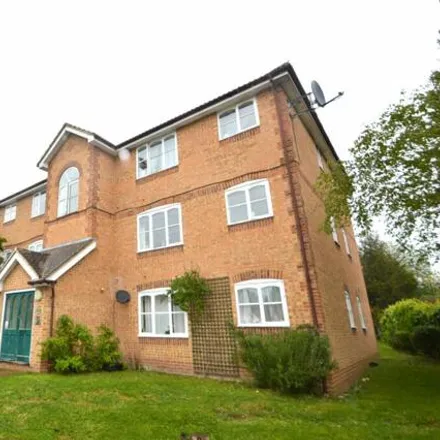 Rent this 1 bed room on Worcester Gardens in Slough, SL1 2QD