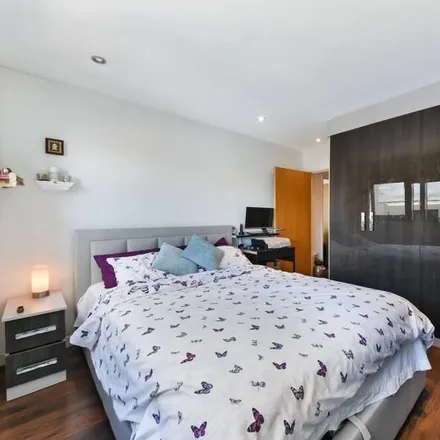 Rent this 1 bed house on London in E14 9GT, United Kingdom