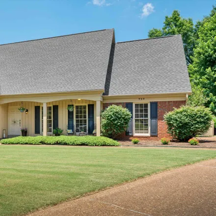 Buy this 4 bed house on 908 Valleywood Cove in Collierville, TN 38017