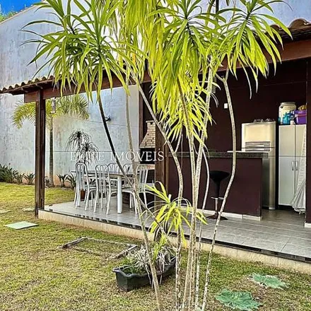 Buy this 4 bed house on Rua Deputado Lhayr Tostes in Cruzeiro de Santo Antônio, Juiz de Fora - MG