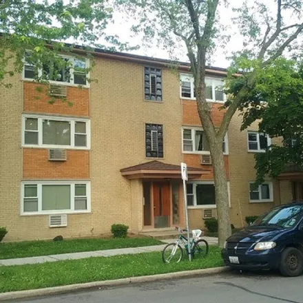Rent this 1 bed house on 5553-5555 North Washtenaw Avenue in Chicago, IL 60625