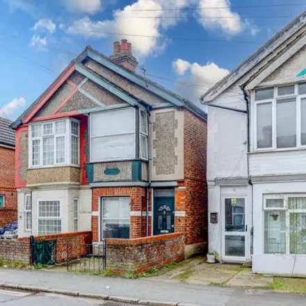 Buy this 3 bed duplex on Mei Wellbeing in Dashwood Avenue, High Wycombe