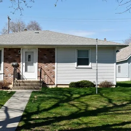 Buy this 3 bed house on 875 State Street in Osage, IA 50461