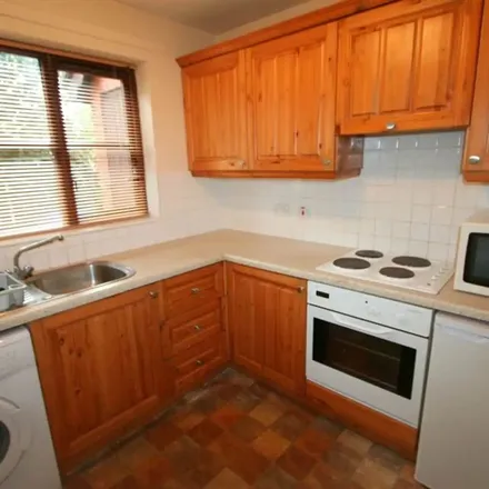 Image 3 - Downshire Road, Holywood, BT18 9LX, United Kingdom - Townhouse for rent