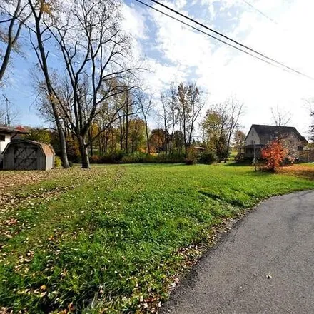 Buy this studio house on 81 Hiawatha Trail in Harrison Township, OH 43023
