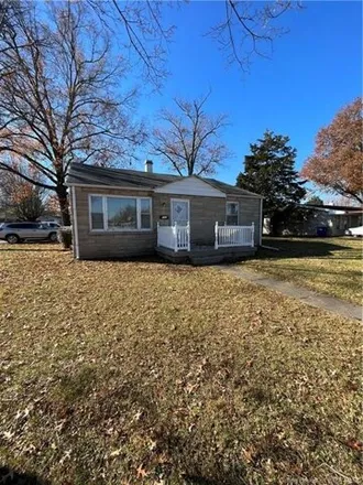 Buy this 2 bed house on 504 Foothill Road in Sellersburg, Clark County