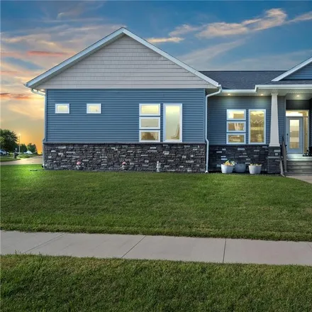 Buy this 5 bed house on 600 Jefferson Drive in Center Point, IA 52213
