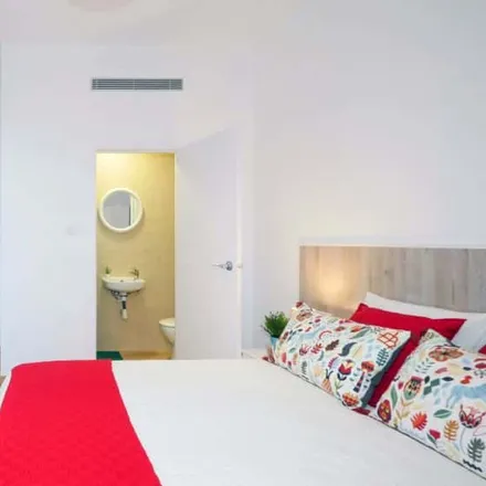 Image 8 - Carrer de Bonavista, 21, 08012 Barcelona, Spain - Room for rent