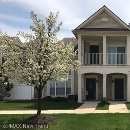 Image 1 - 10299 West Midway Court, Commerce Charter Township, MI 48390, USA - Townhouse for sale