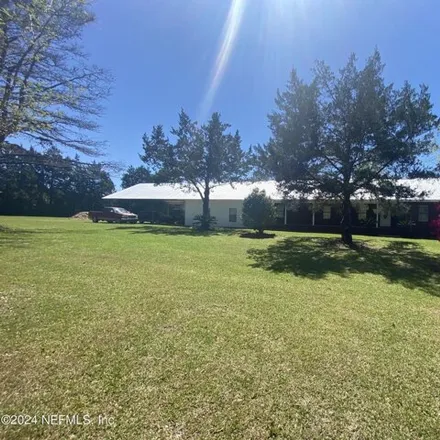 Buy this 3 bed house on 2011 Gracey Pond Lane in Holmes County, FL 32425