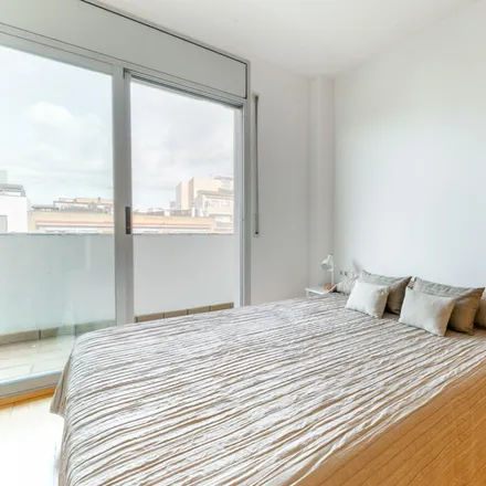 Rent this 2 bed apartment on Passeig del Taulat in 120-122, 08005 Barcelona