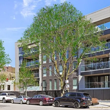 Buy this 3 bed condo on 1615-1623 North Burling Street in Chicago, IL 60614