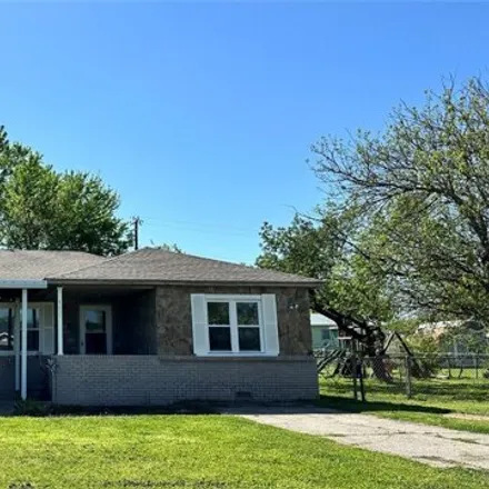 Buy this 4 bed house on North Sharon Road in Tecumseh, OK 74873