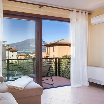 Image 2 - Torri del Benaco, Via Gardesana, 37010 Albisano VR, Italy - Apartment for rent