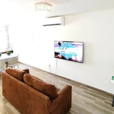 Rent this 4 bed house on Culiacán