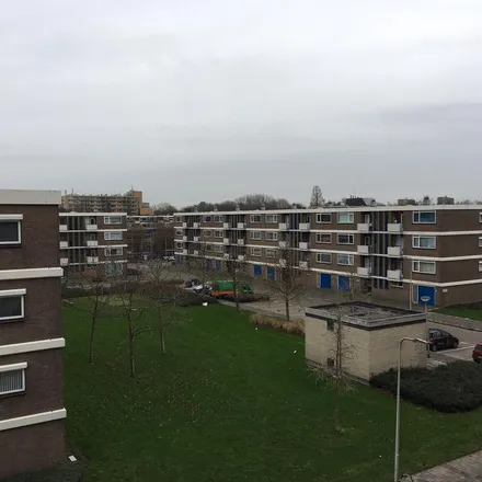 Rent this 3 bed apartment on Wingerd 68 in 2906 TK Capelle aan den IJssel, Netherlands