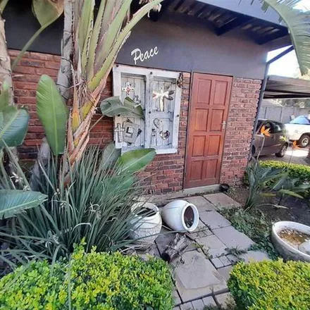 Rent this 5 bed apartment on 717 Portia Street in Tshwane Ward 45, Gauteng