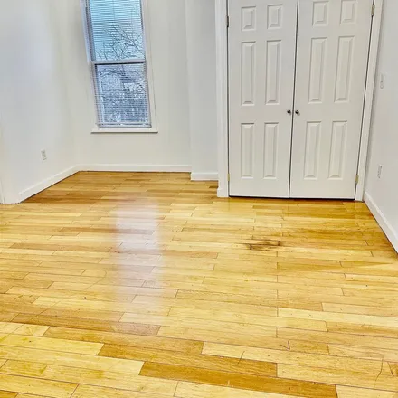 Rent this 3 bed apartment on 86 Lineau Place in Jersey City, NJ 07307