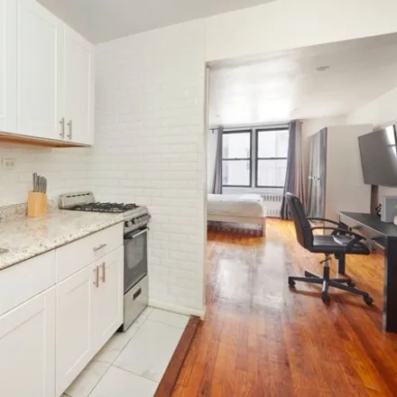 Image 2 - 229 East 28th Street, New York, NY 10016, USA - Apartment for sale