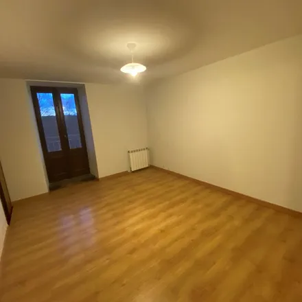 Rent this 4 bed apartment on 10 Rue des Chênes Verts in 12850 Rodez, France
