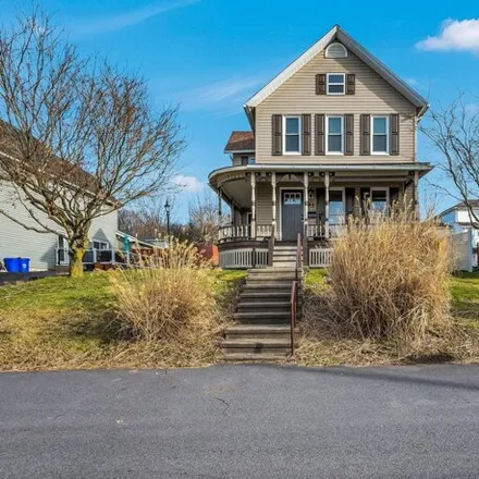 Buy this 3 bed house on 85 Cliff Street in Pittston Junction, Pittston