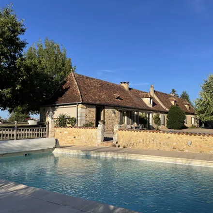 Buy this 12 bed house on 2 Rue des Faures in 24100 Bergerac, France