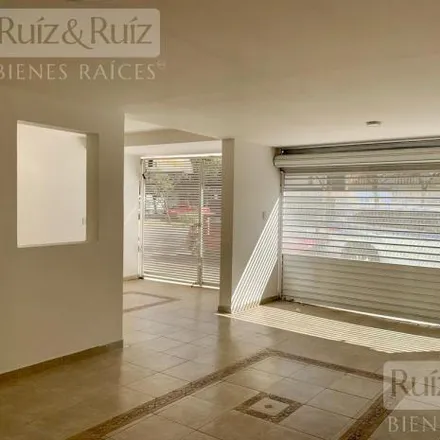 Rent this studio house on Avenida San Pedro 704 in Cumbres De San Isidro, 37530 León