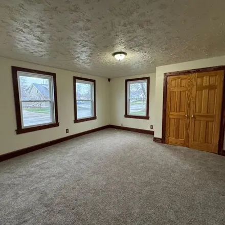 Image 3 - 187 North West Avenue, Waukesha, WI 53186, USA - House for sale