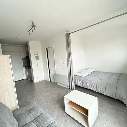 Image 3 - 38 Avenue Louis-Ariste Passerieu, 31100 Toulouse, France - Apartment for rent