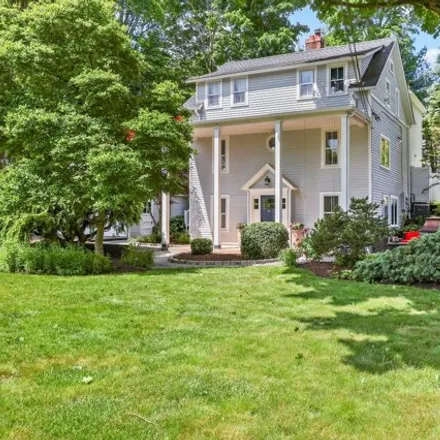 Buy this 4 bed house on 147 Millport Avenue in New Canaan, CT 06840