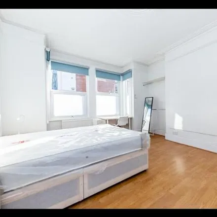 Image 2 - St. Margaret's Avenue, London, N15 3DH, United Kingdom - Townhouse for rent