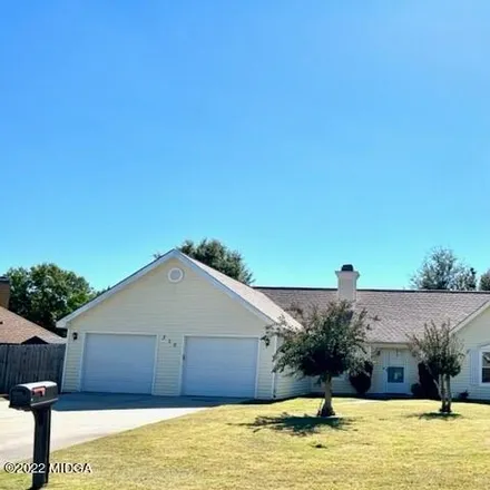 Buy this 3 bed house on 310 Bonnie Drive in Warner Robins, GA 31088