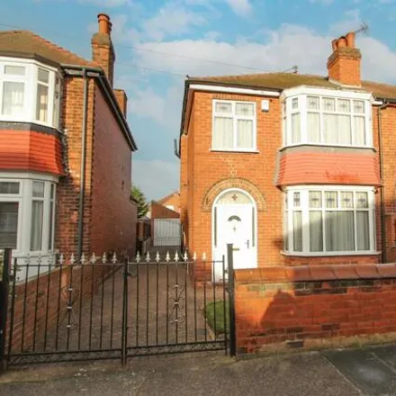 Buy this 3 bed duplex on unnamed road in Doncaster, DN2 6DB