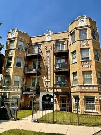 Rent this 2 bed condo on 6054-6056 North Washtenaw Avenue in Chicago, IL 60645