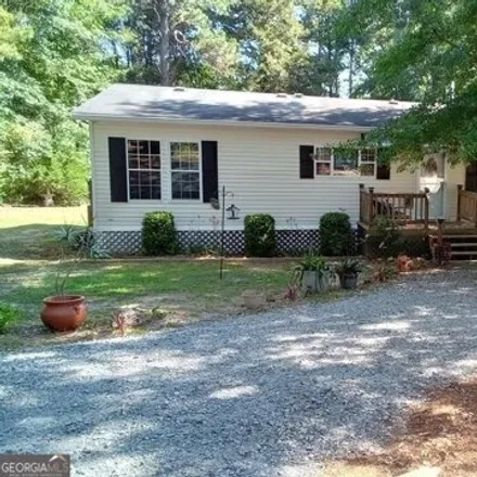 Buy this studio apartment on 248 Witherington Circle in Laurens County, GA 31027