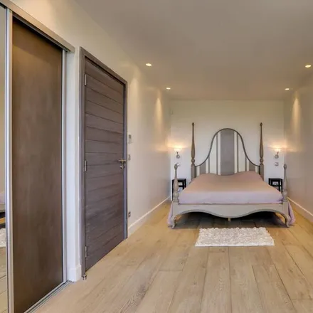 Rent this 5 bed apartment on 83990 Saint-Tropez