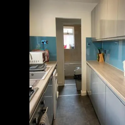 Image 3 - Lancing Road, Sheffield, S2 4EX, United Kingdom - House for rent